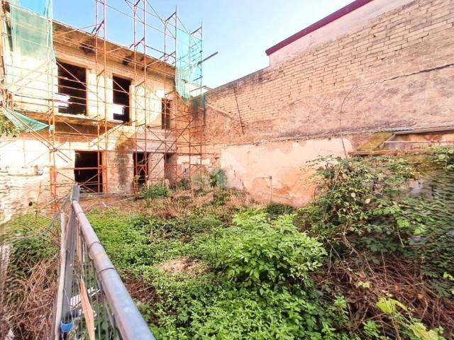 Villa Indipendente in vendita a Frignano, Campania