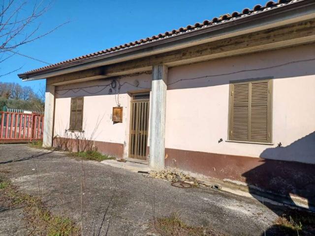 Villa Indipendente in vendita a Ceccano, Lazio