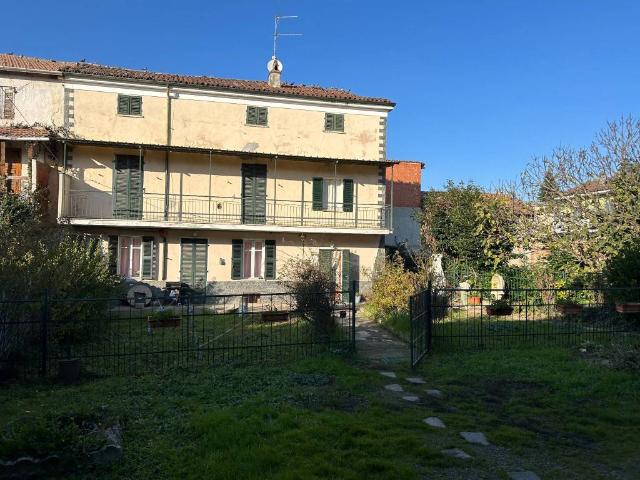 Villa Indipendente in vendita a Piemonte, Alessandria