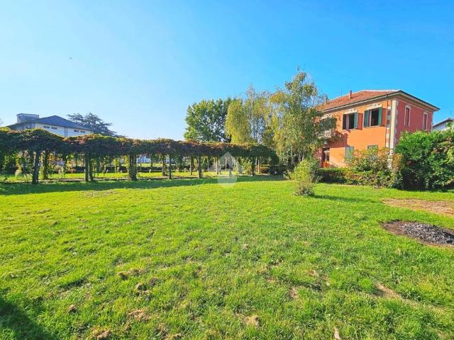 Villa Indipendente in vendita a Piemonte, Alessandria
