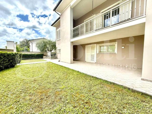 Villa Indipendente in vendita a Unione dei Comuni Circondario dell'Empolese Valdelsa, Fucecchio