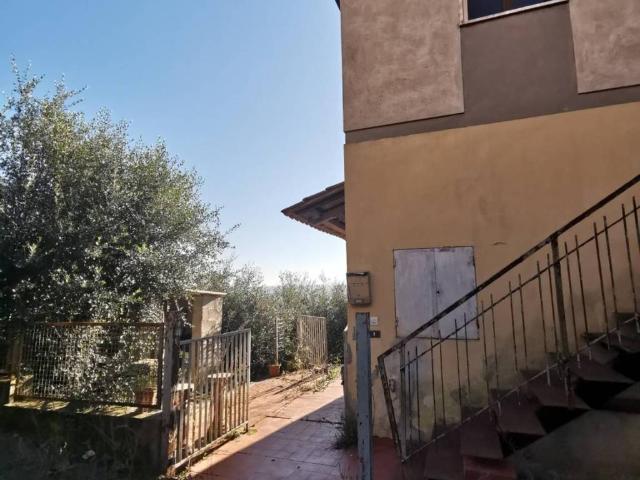 Villa Indipendente in vendita a Unione dei Comuni Circondario dell'Empolese Valdelsa, Fucecchio