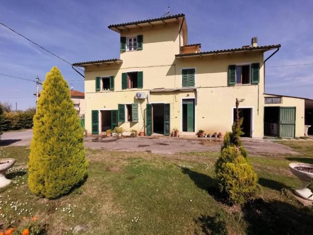 Villa Indipendente in vendita a Unione dei Comuni Circondario dell'Empolese Valdelsa, Fucecchio