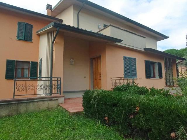 Villa Indipendente in vendita a Unione dei Comuni Circondario dell'Empolese Valdelsa, Fucecchio