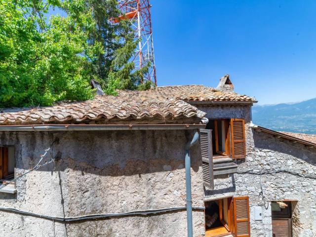 Villa Indipendente in vendita a Fumone, Lazio