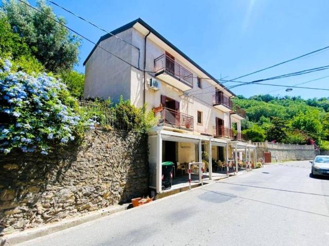 Villa Indipendente in vendita a Calabria, Cosenza