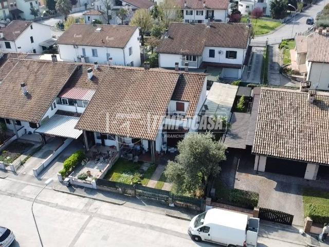 Villa Indipendente in vendita a Fusignano, Ravenna