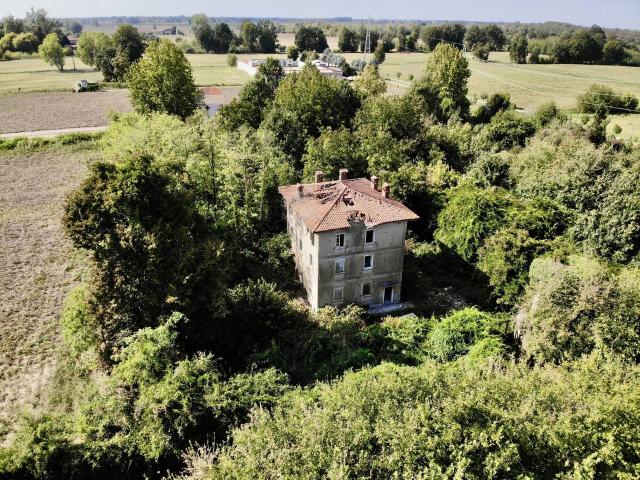 Villa Indipendente in vendita a Ardole San Marino, Gadesco-Pieve Delmona