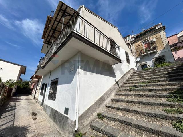 Villa Indipendente in vendita a Gaggi, Sicilia