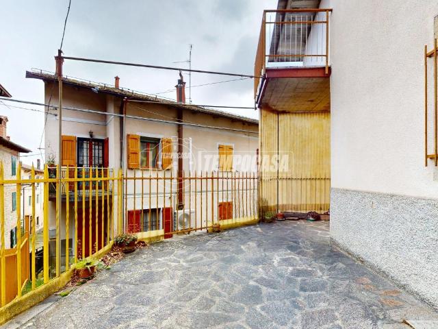 Villa Indipendente in vendita a Unione dell'Appennino Bolognese, Gaggio Montano