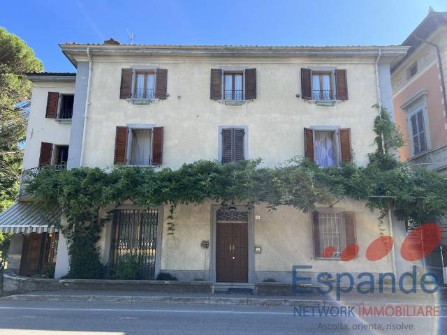 Villa Indipendente in vendita a Unione dell'Appennino Bolognese, Gaggio Montano