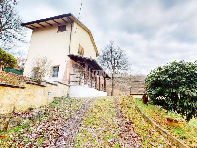Villa Indipendente in vendita a Unione dell'Appennino Bolognese, Gaggio Montano
