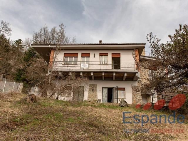 Villa Indipendente in vendita a Unione dell'Appennino Bolognese, Gaggio Montano