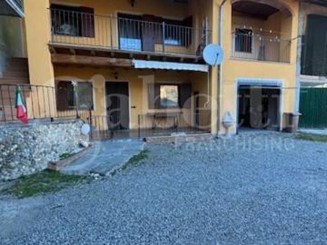 Villa Indipendente in vendita a Piemonte, Biella