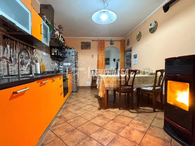 Villa Indipendente in vendita a Piemonte, Biella