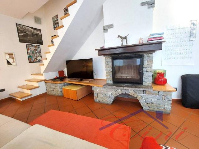 Villa Indipendente in vendita a Galbiate, Lombardia