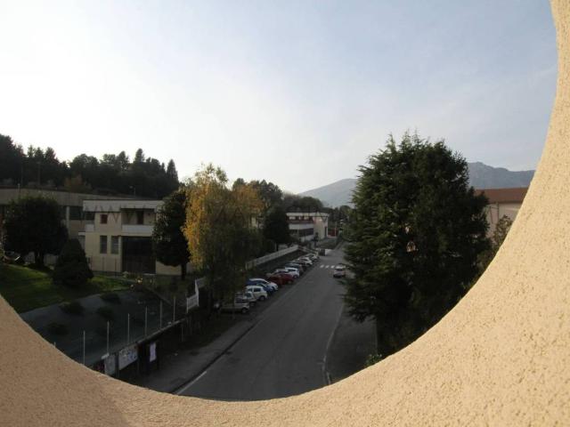 Villa Indipendente in vendita a Galbiate, Lombardia