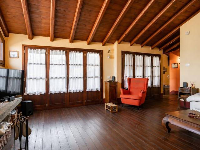 Villa Indipendente in vendita a Garlate, Lombardia