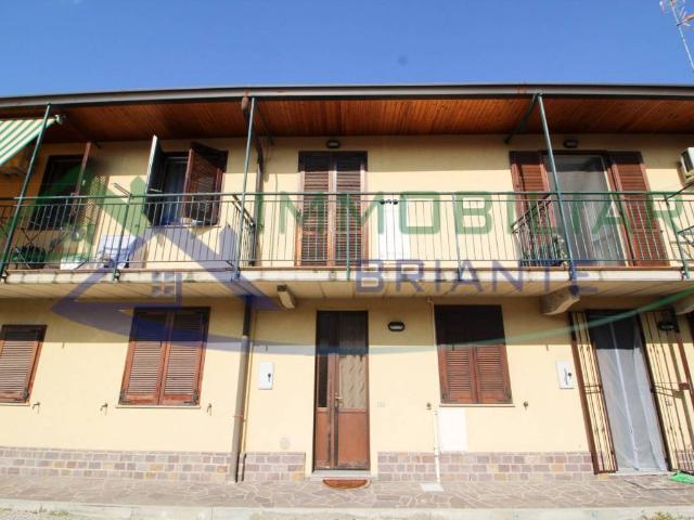 Villa Indipendente in vendita a Arnate, Gallarate