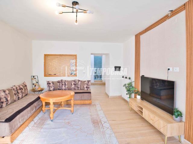 Villa Indipendente in vendita a Porta San Pietro, Piemonte