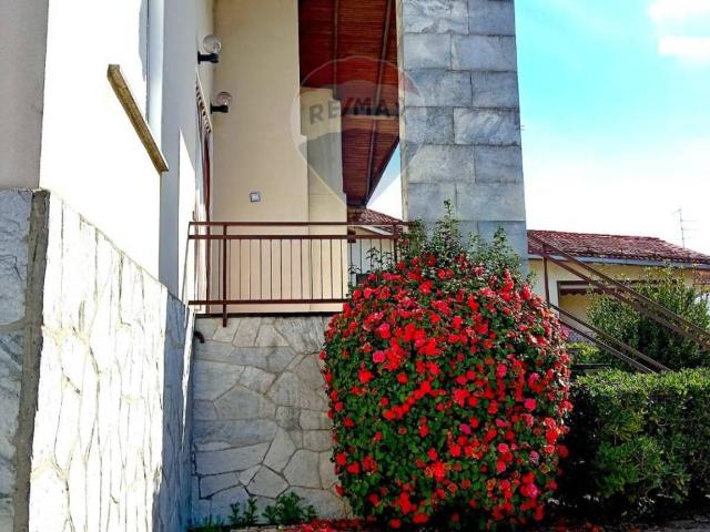 Villa Indipendente in vendita a Borgo, Piemonte