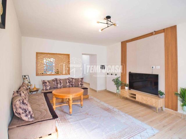 Villa Indipendente in vendita a Porta San Pietro, Piemonte