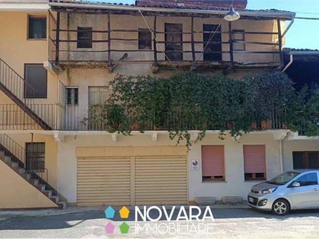 Villa Indipendente in vendita a Porta San Pietro, Piemonte