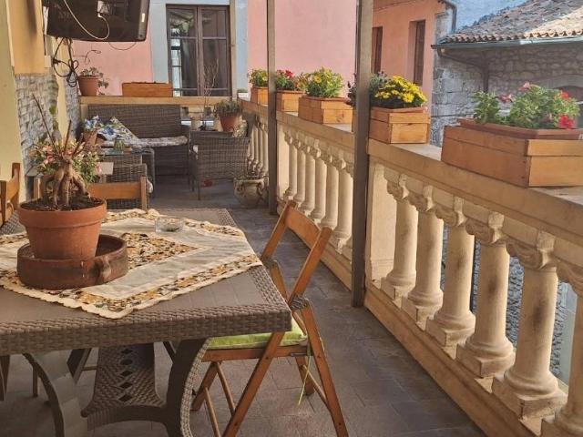 Villa Indipendente in vendita a Unione Comuni Garfagnana, Gallicano