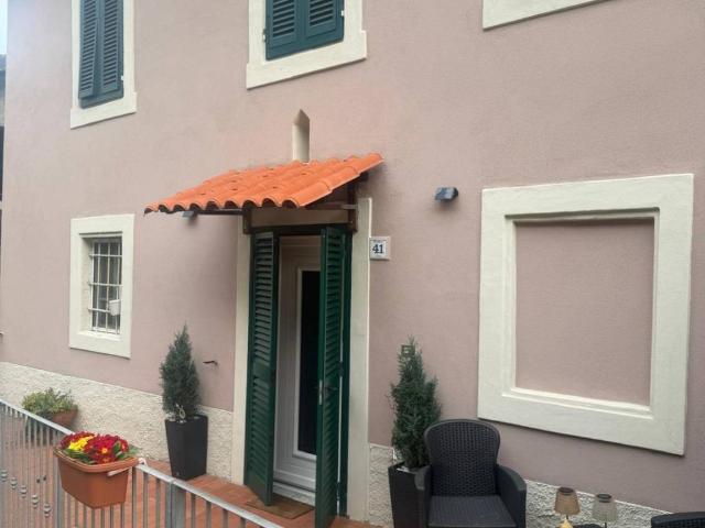 Villa Indipendente in vendita a Bolognana, Gallicano