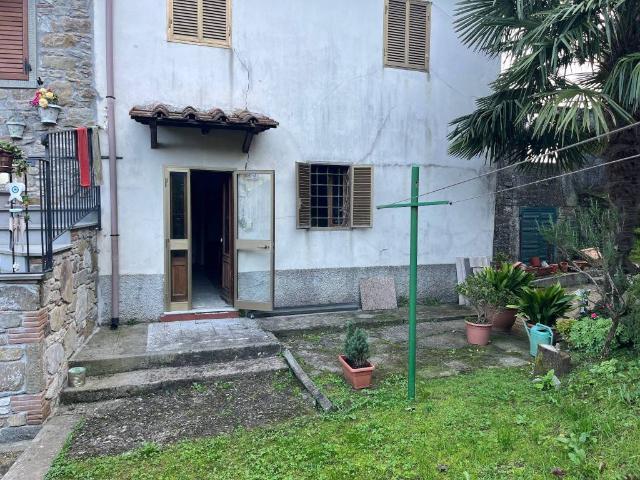 Villa Indipendente in vendita a Campo, Gallicano