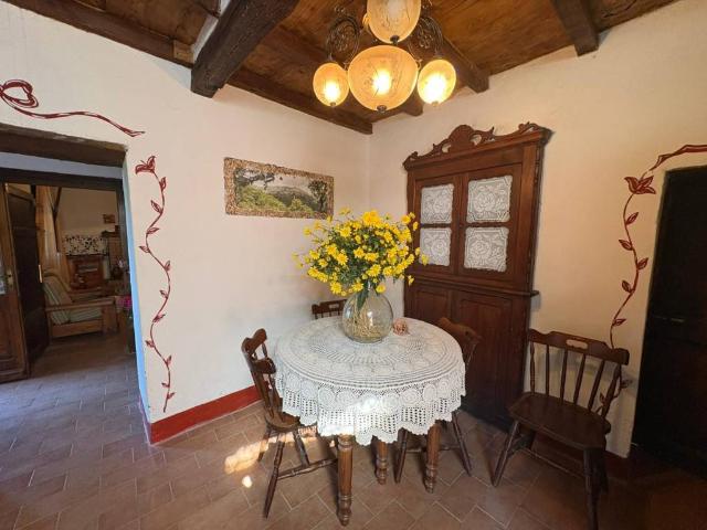 Villa Indipendente in vendita a Unione Comuni Garfagnana, Gallicano