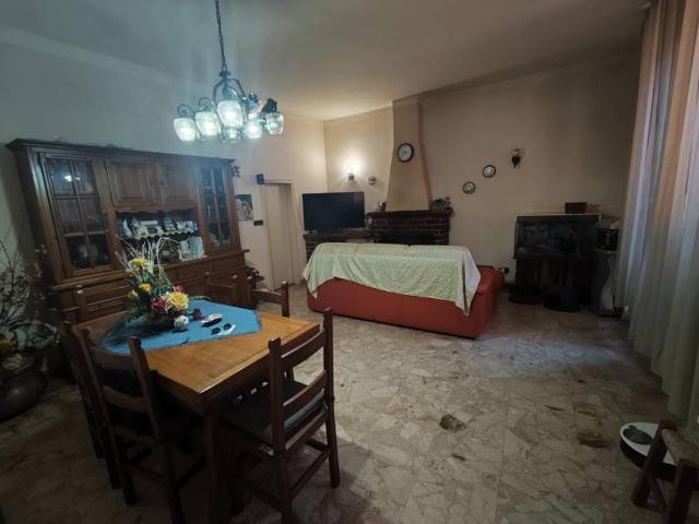 Villa Indipendente in vendita a Unione Comuni Garfagnana, Gallicano