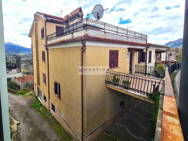 Villa Indipendente in vendita a Gallinaro, Lazio