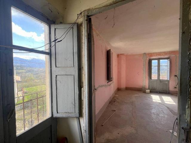 Villa Indipendente in vendita a Gallinaro, Lazio