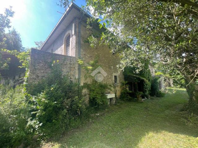 Villa Indipendente in vendita a Gallinaro, Lazio
