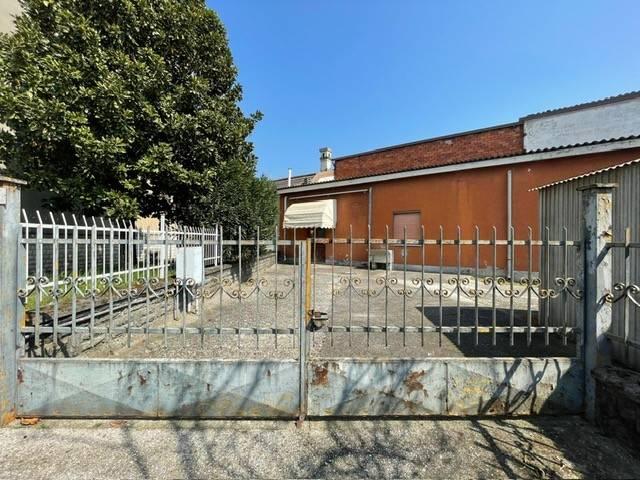 Villa Indipendente in vendita a Gambara, Lombardia