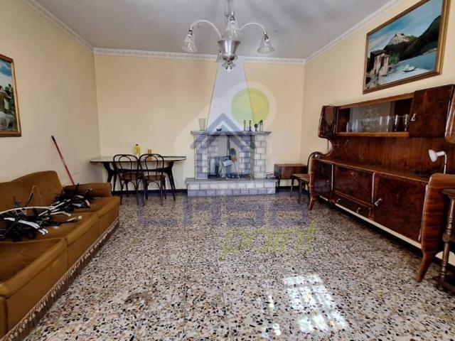 Villa Indipendente in vendita a Gambara, Lombardia