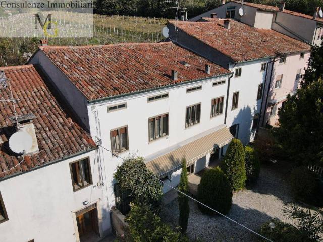Villa Indipendente in vendita a Gambellara, Veneto