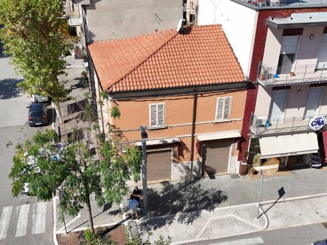Villa Indipendente in vendita a Gambettola, Forlì-Cesena