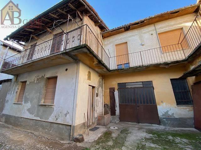 Villa Indipendente in vendita a Gambolò, Pavia