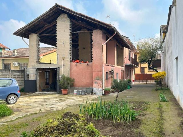 Villa Indipendente in vendita a Gambolò, Lombardia