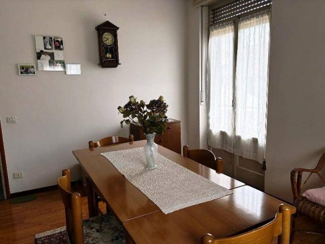 Villa Indipendente in vendita a Gandino, Lombardia