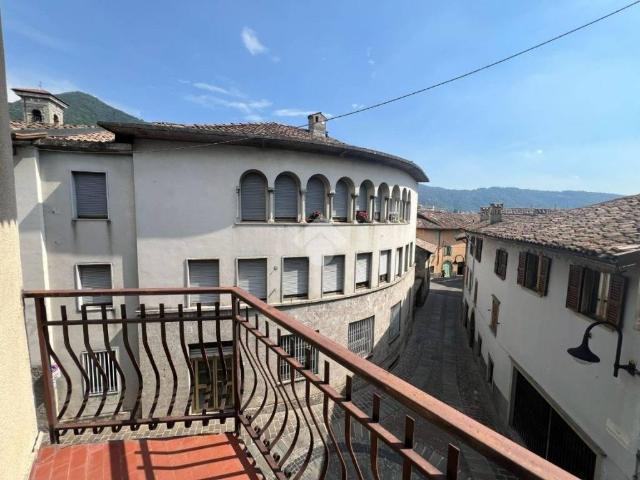 Villa Indipendente in vendita a Cirano, Gandino