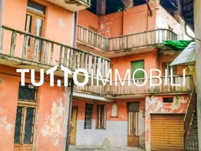 Villa Indipendente in vendita a Cirano, Gandino