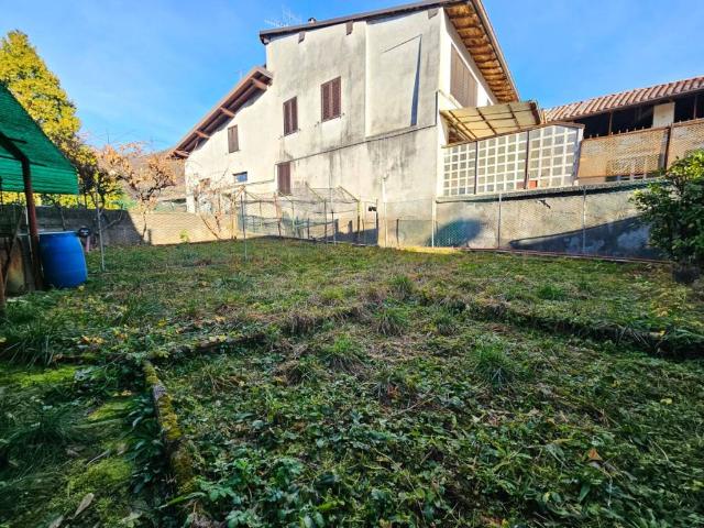 Villa Indipendente in vendita a Gandino, Lombardia