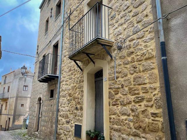 Villa Indipendente in vendita a Gangi, Sicilia