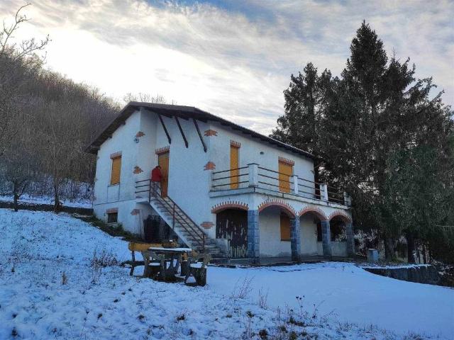Villa Indipendente in vendita a Piemonte, Alessandria
