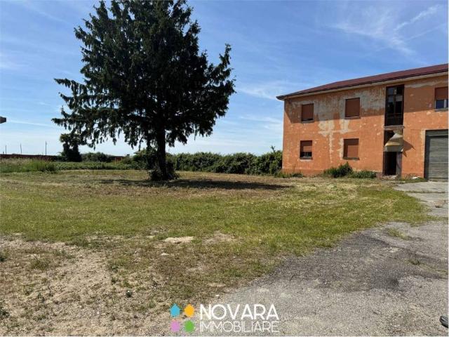 Villa Indipendente in vendita a Piemonte, Novara
