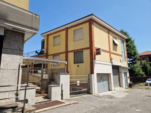 Villa Indipendente in vendita a Santa Maria Rossa, Garbagnate Milanese