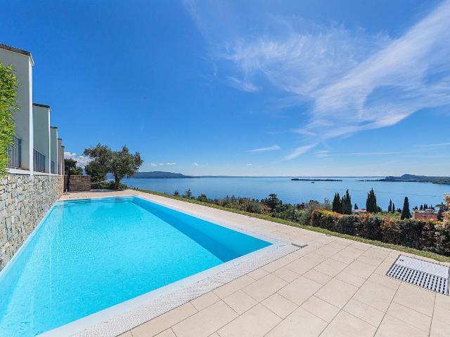 Villa Indipendente in vendita a Comunità Montana Parco Alto Garda bresciano, Gardone Riviera